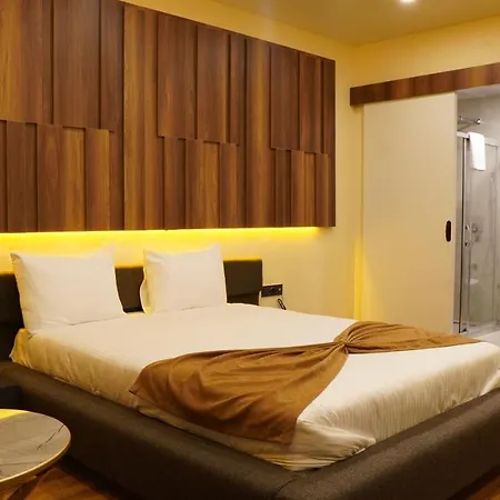 Amber Palace Ξενοδοχείο 4*