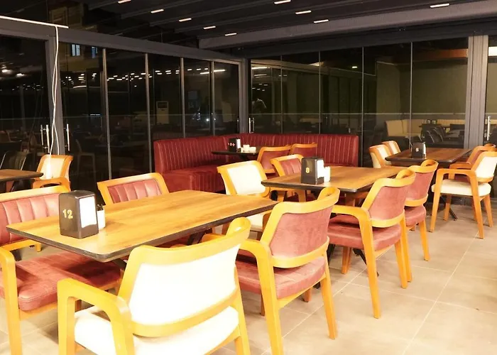 Hotel Amber Palace 4*