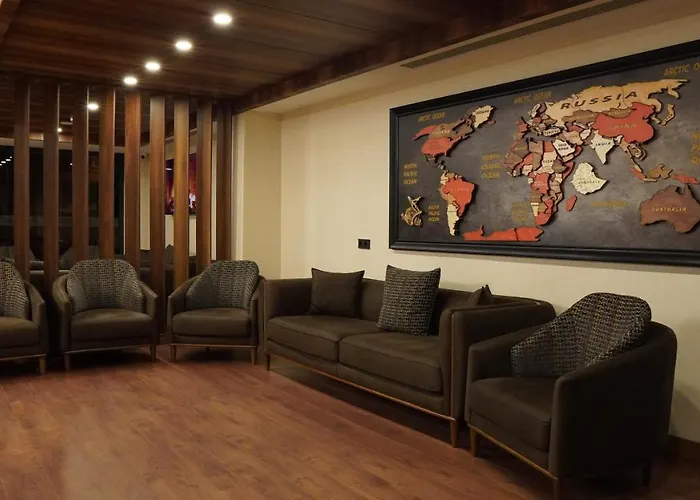 Amber Palace Hotel 4*